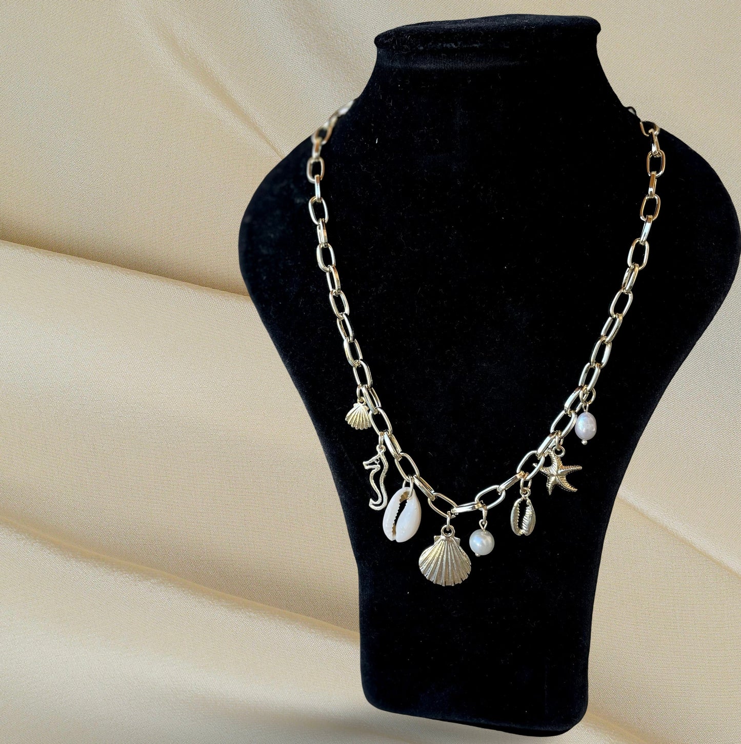Isla Gold Necklace