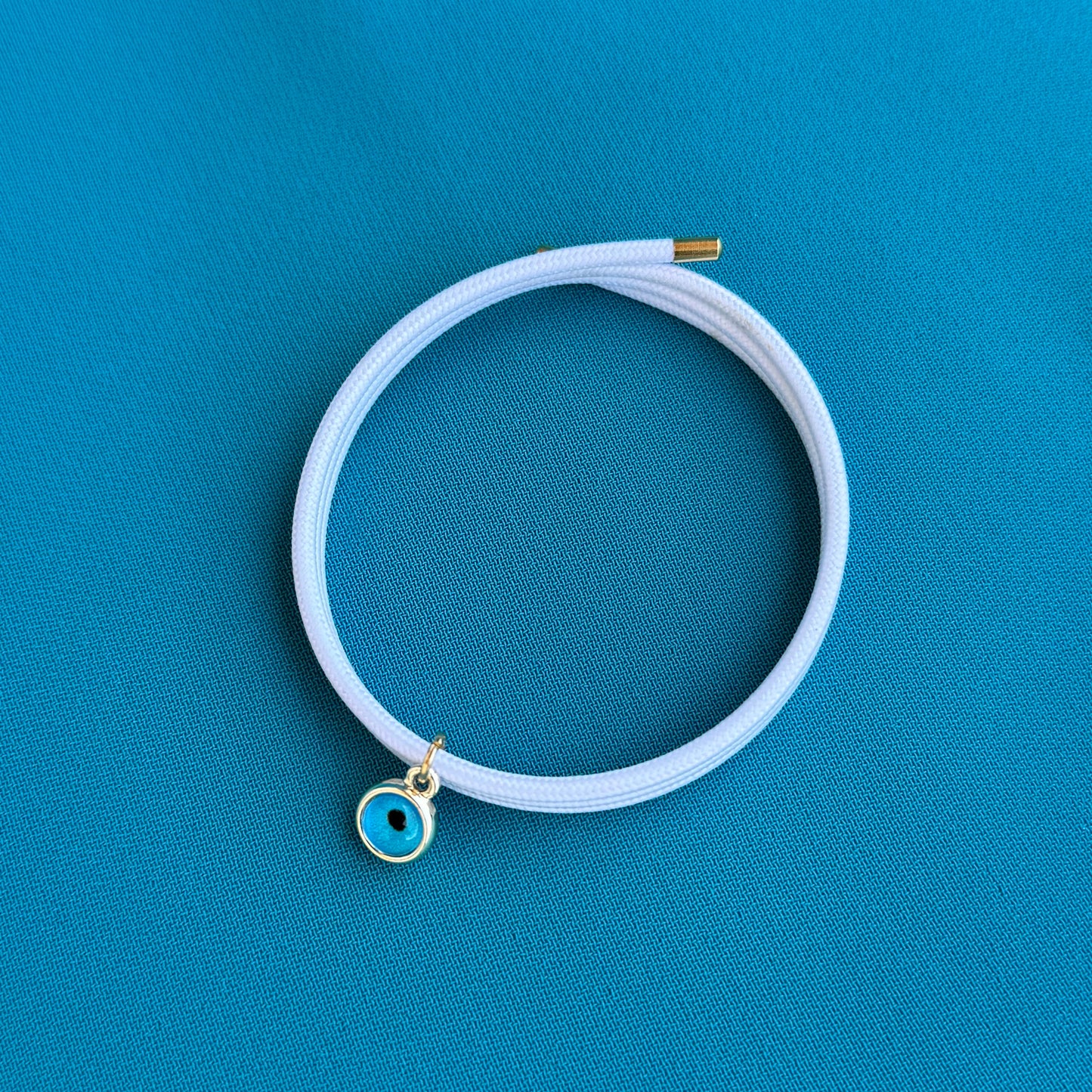 Round Evil Eye Magnet Necklace