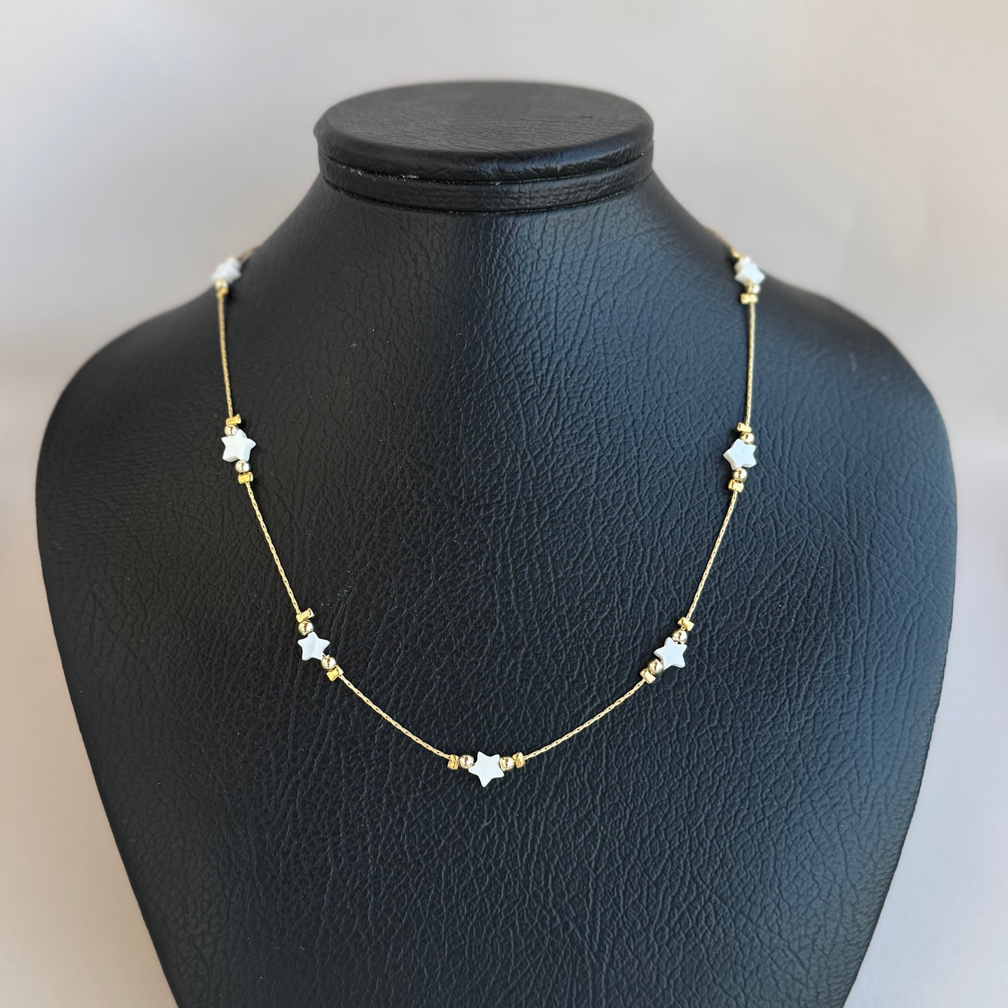 Small Star Shells Necklace