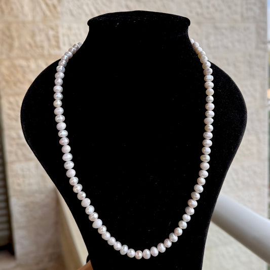 Baroque Pearlina Long Necklace