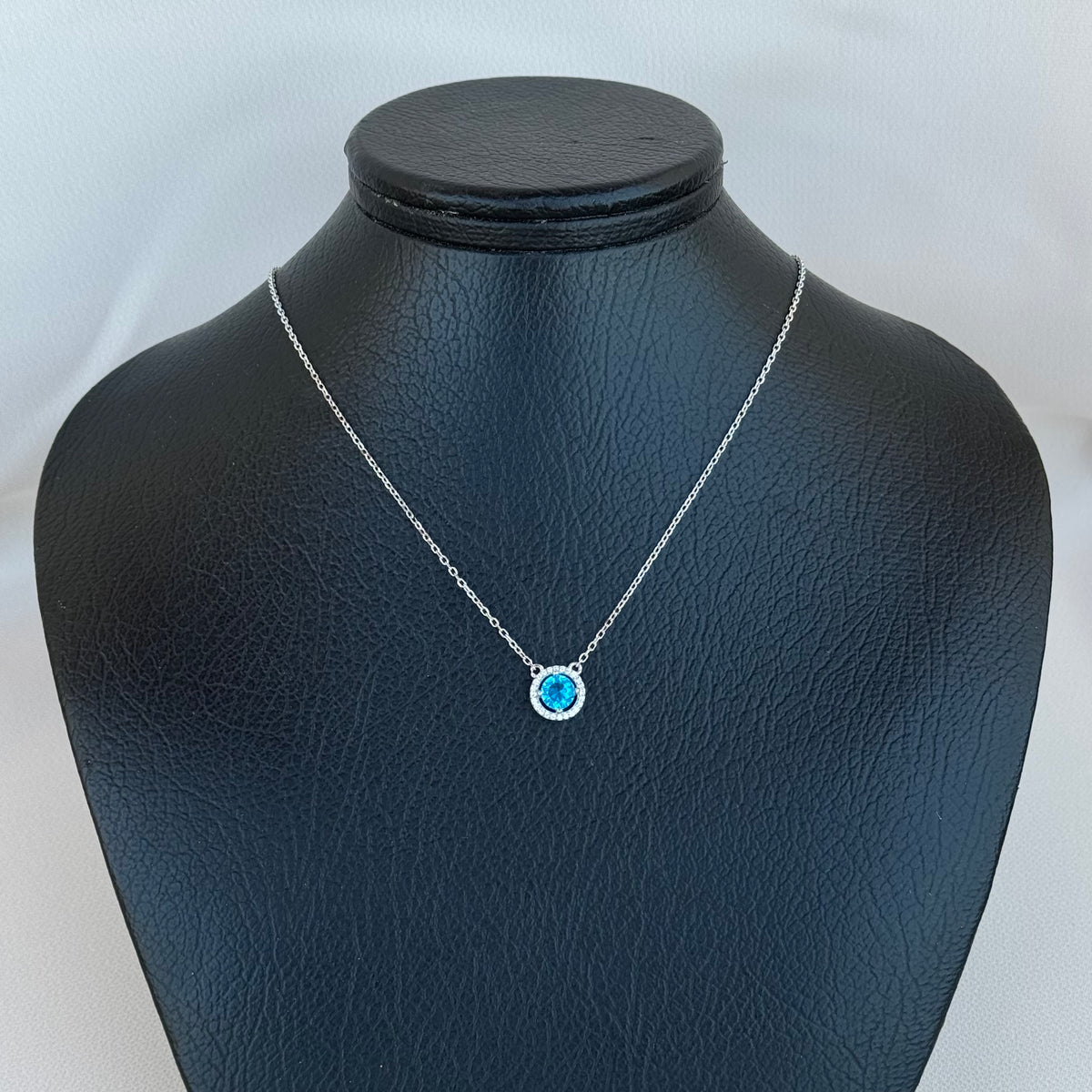 Studded Round Solitaire Necklace