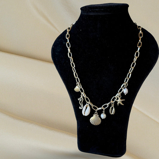 Isla Gold Necklace