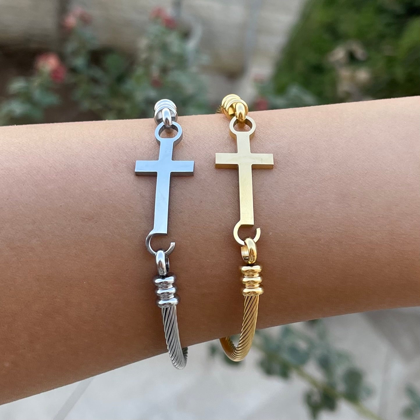 Plain Cross Bangle