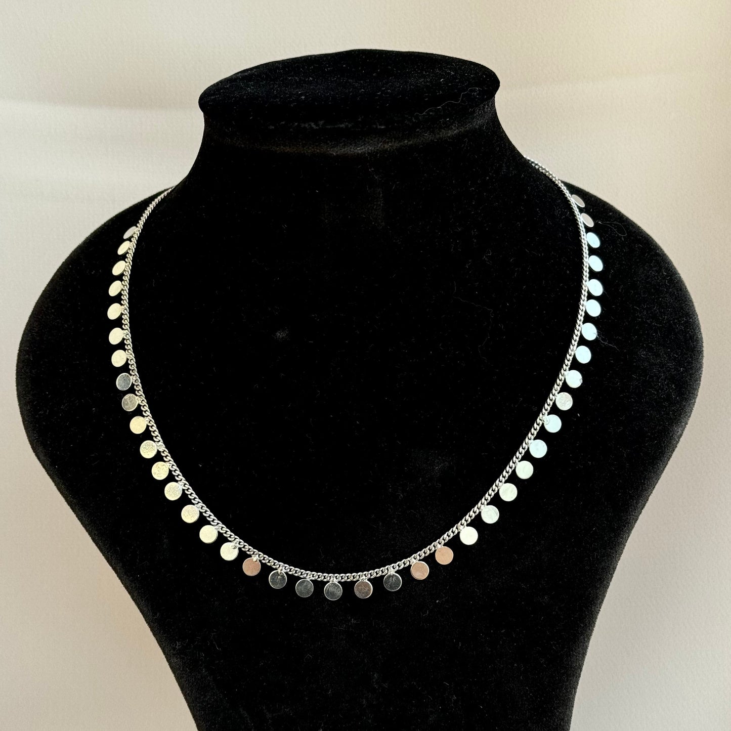 Luna Choker