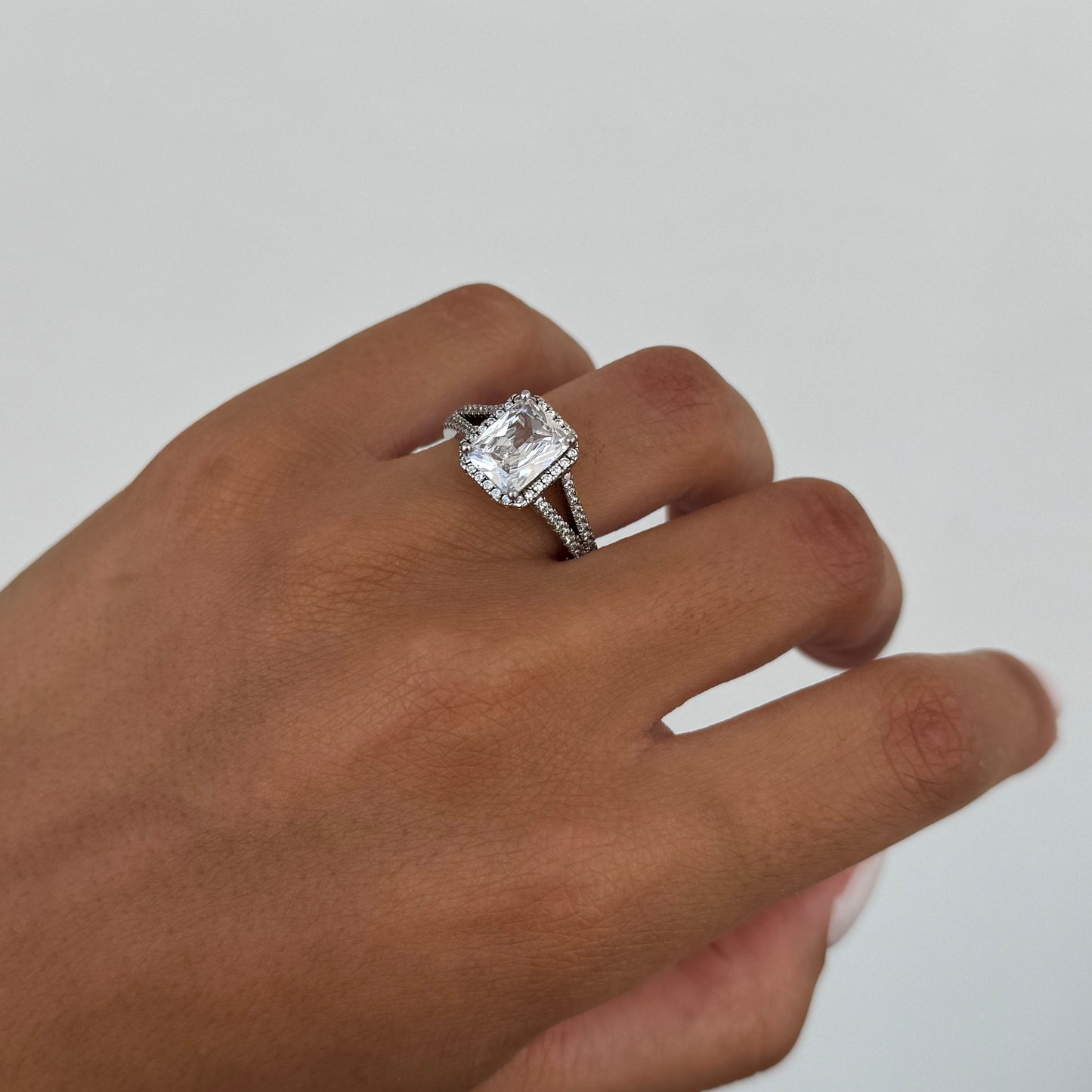Studded Emerald Solitaire Ring