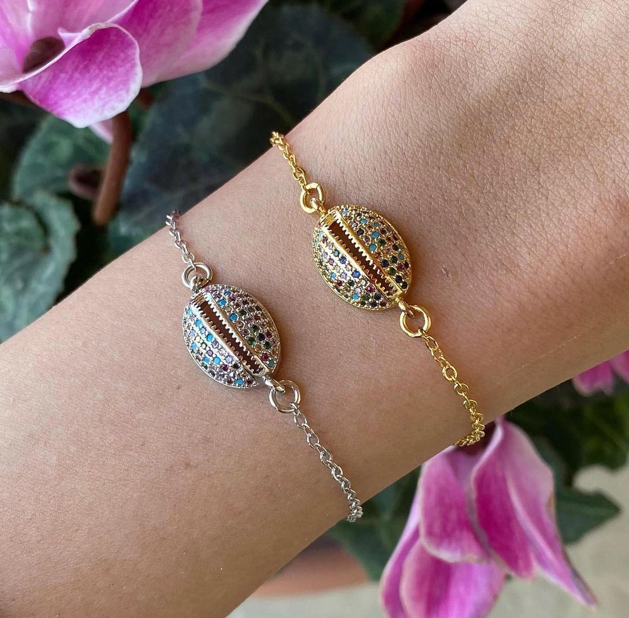 Colored Seashell Bracelet