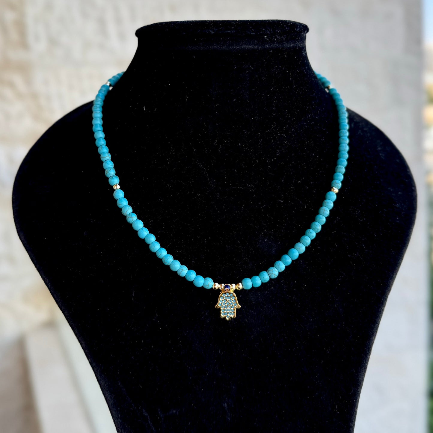 Fairouz Pendant Choker