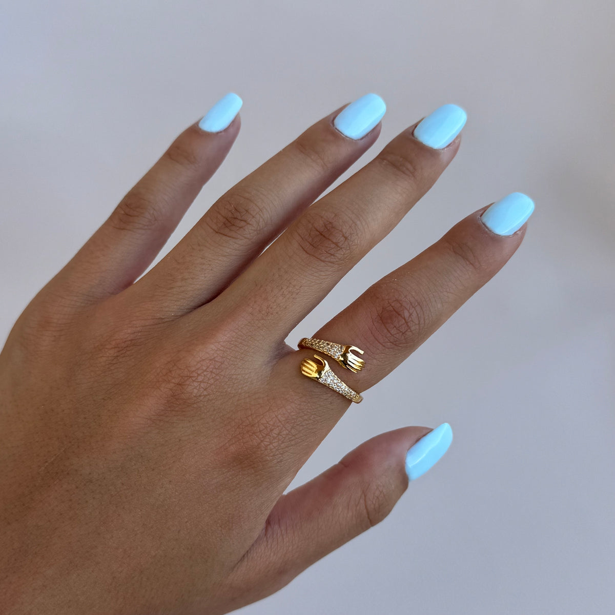 Huggie Ring