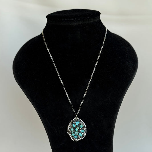 Outlined Fairouz Stone Necklace