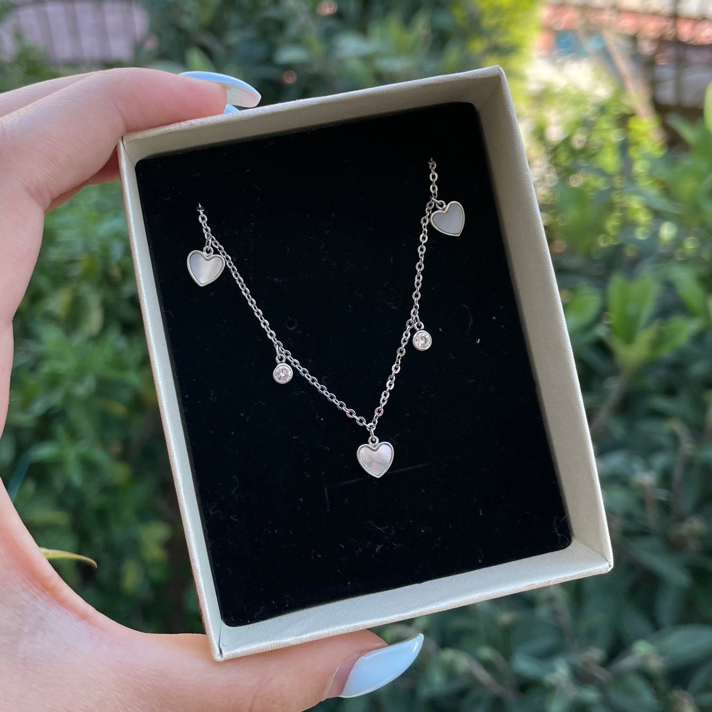 Pearlina White Hearts Choker